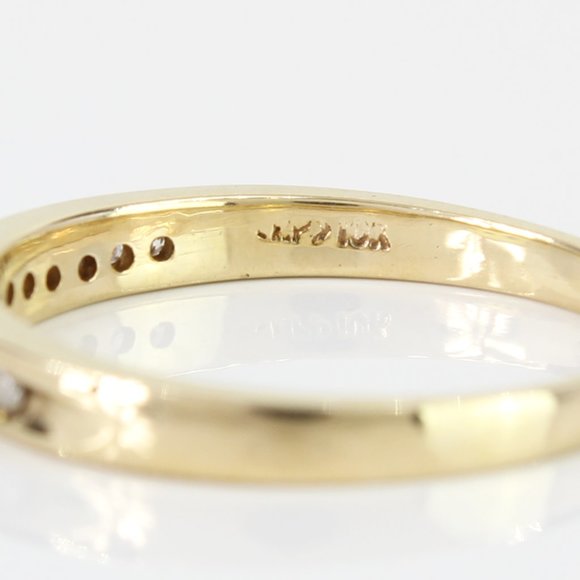 10k Gold Diamond Band Wedding Ring - Picture 6 of 6
